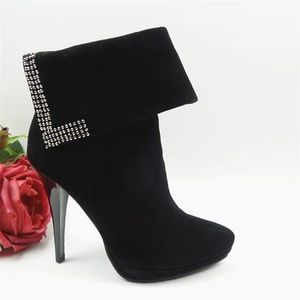 Leather boots brand new